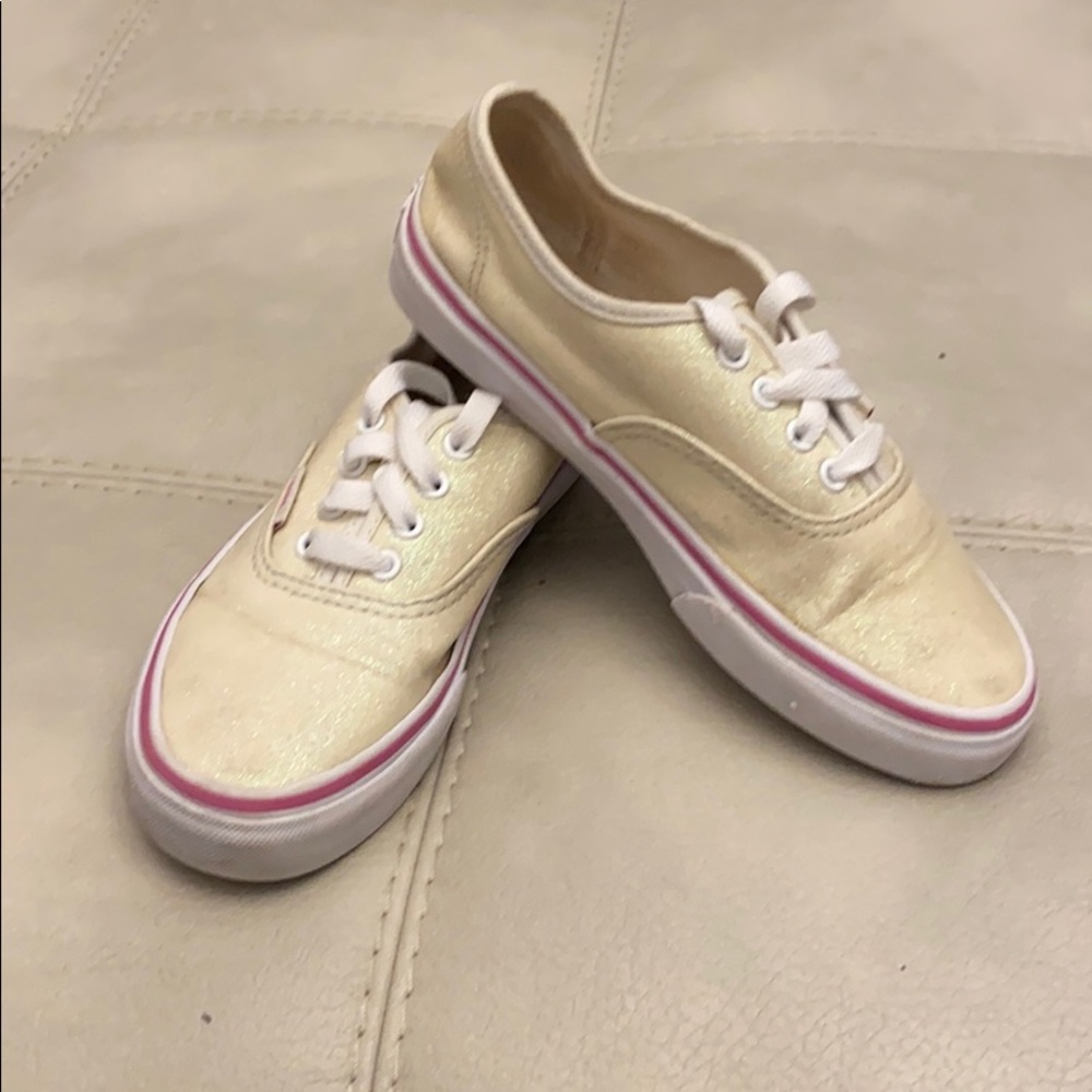 Vans size 3